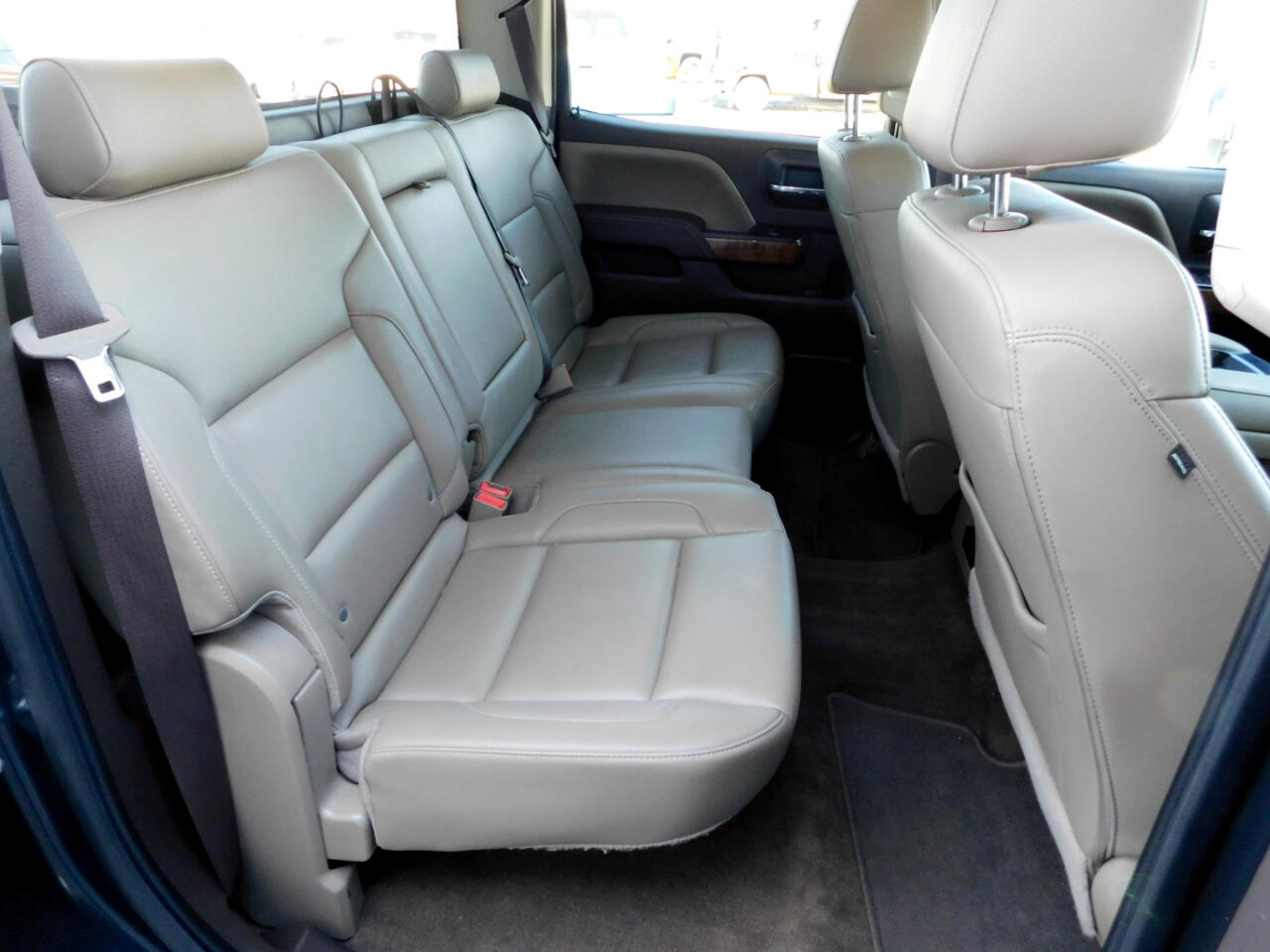 GMC Sierra 1500 2WD Crew Cab 143.5" SLT 2017