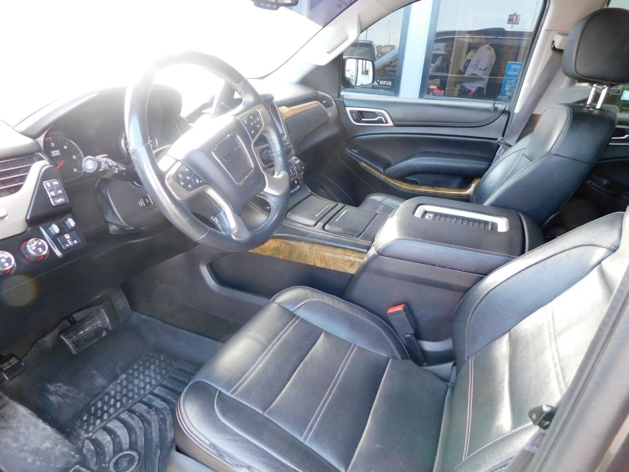 GMC Yukon 4WD 4dr Denali 2016