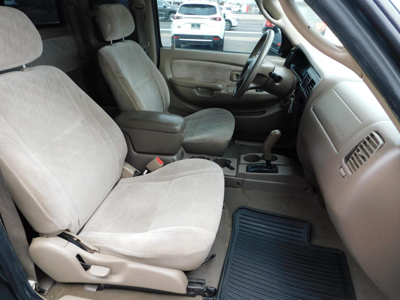 Toyota Tacoma XtraCab PreRunner V6 Auto (Natl) 2004