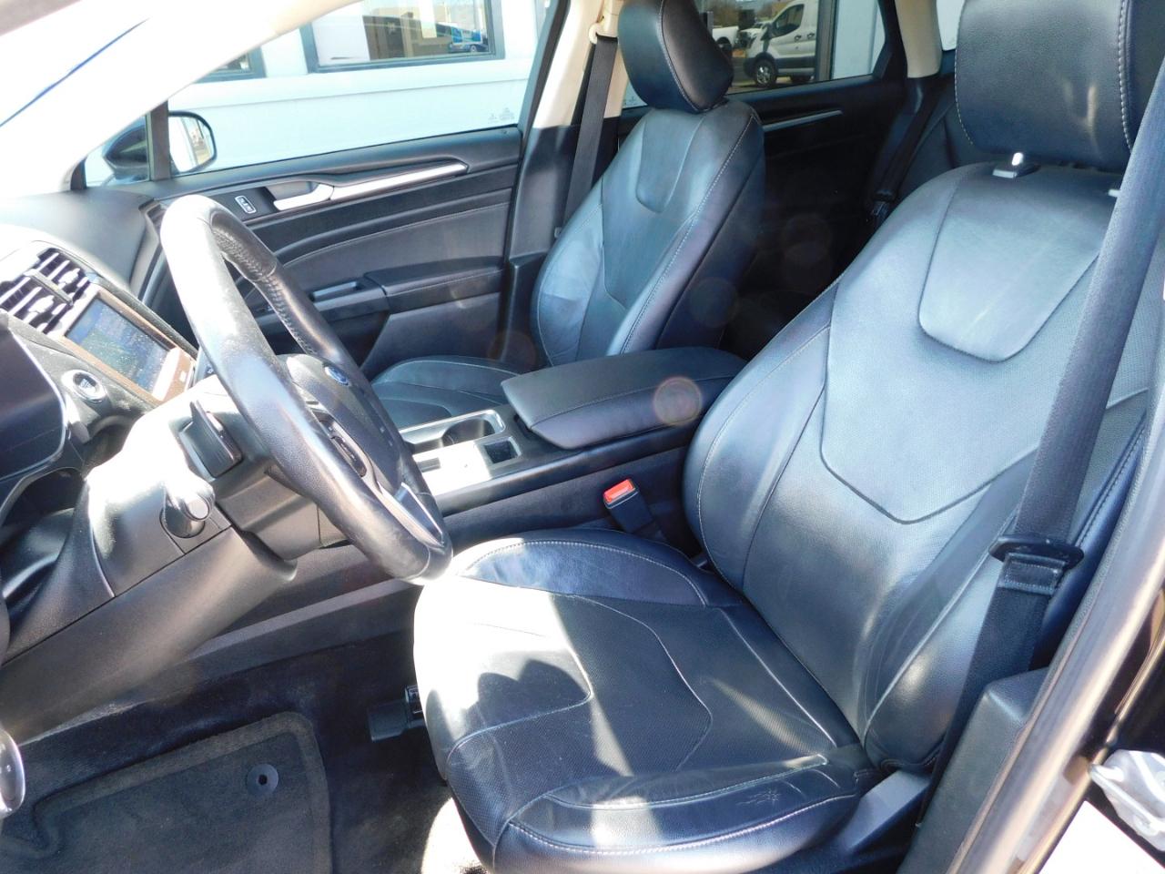 Ford Fusion Titanium AWD 2020