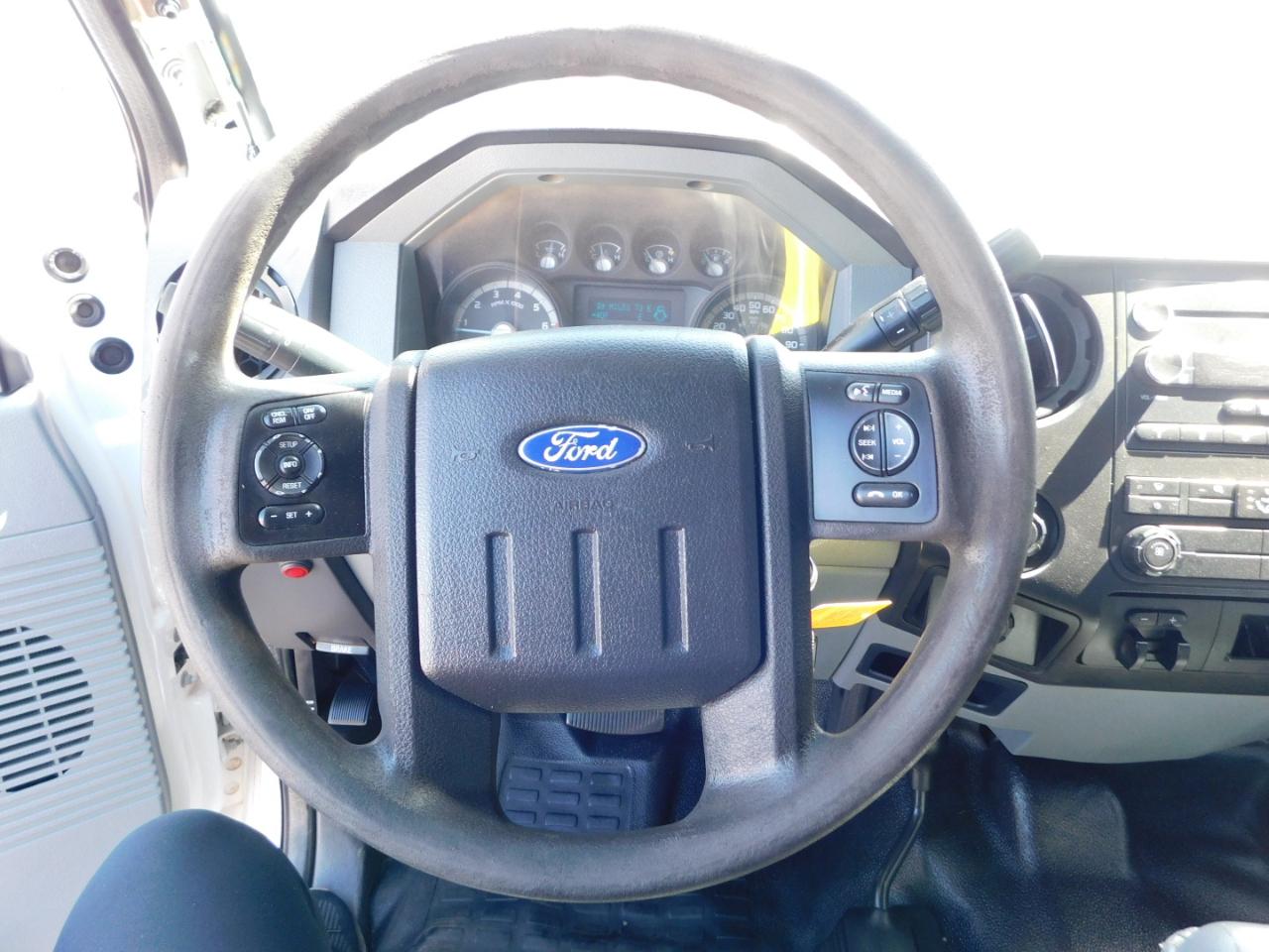 Ford Super Duty F-350 SRW 4WD Crew Cab 156" XLT 2014