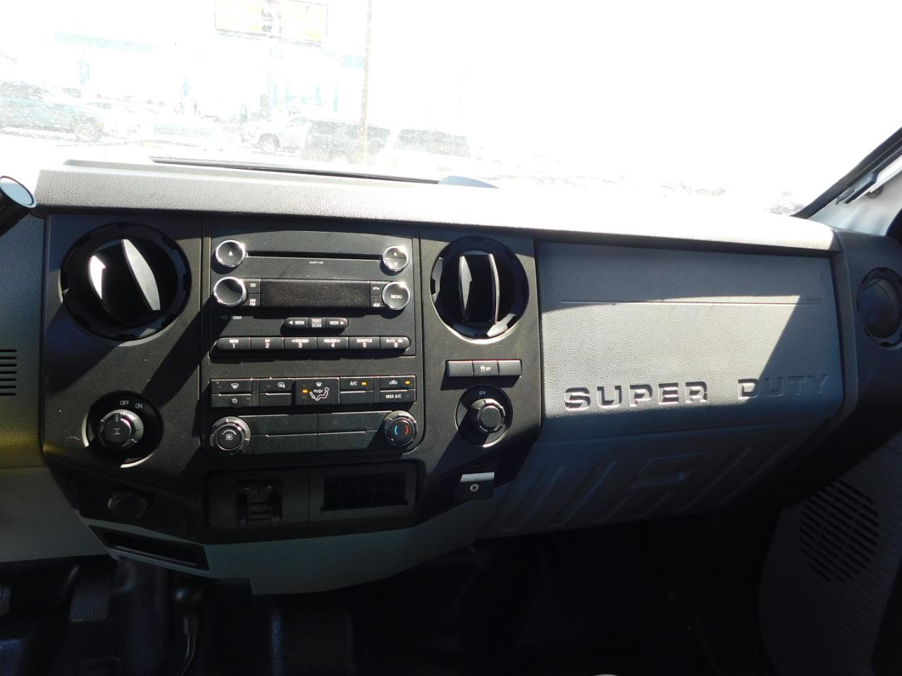 Ford Super Duty F-350 SRW 4WD Crew Cab 156" XLT 2014