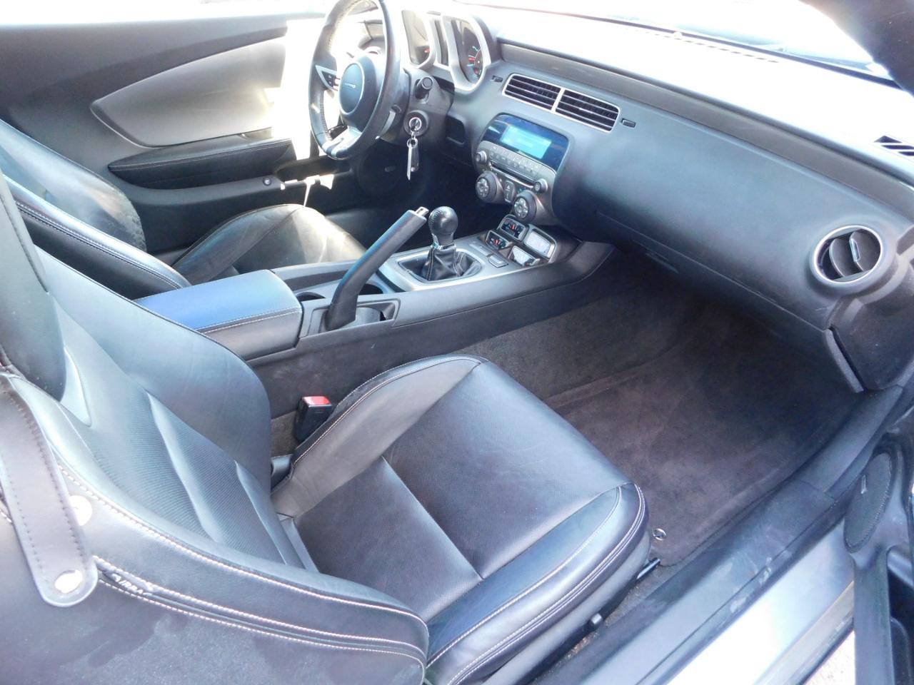 Chevrolet Camaro 2dr Cpe 2LT 2010