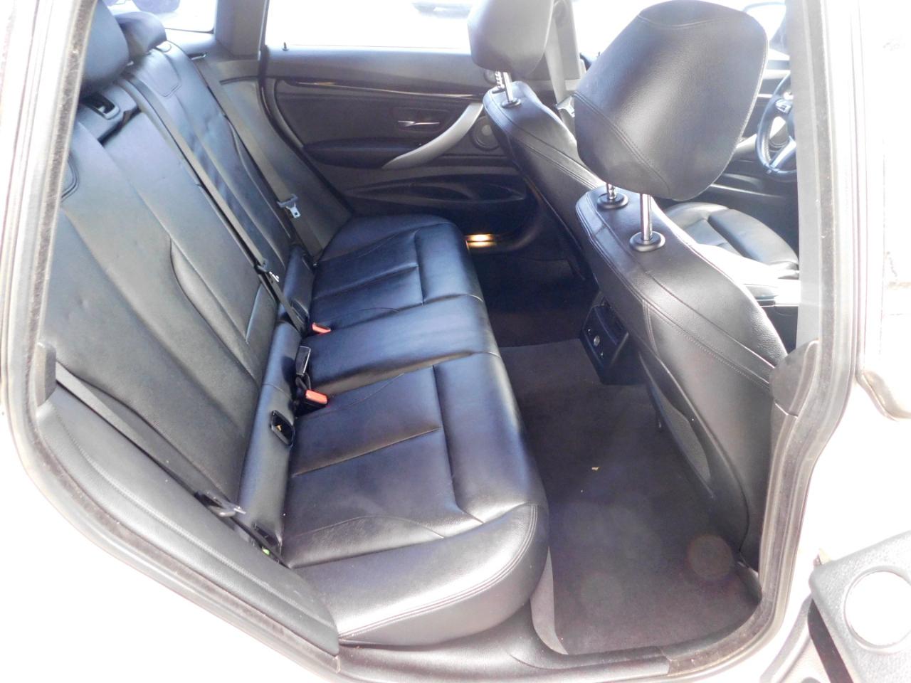 BMW 3 Series Gran Turismo 5dr 328i xDrive Gran Turismo AWD SULEV 2016