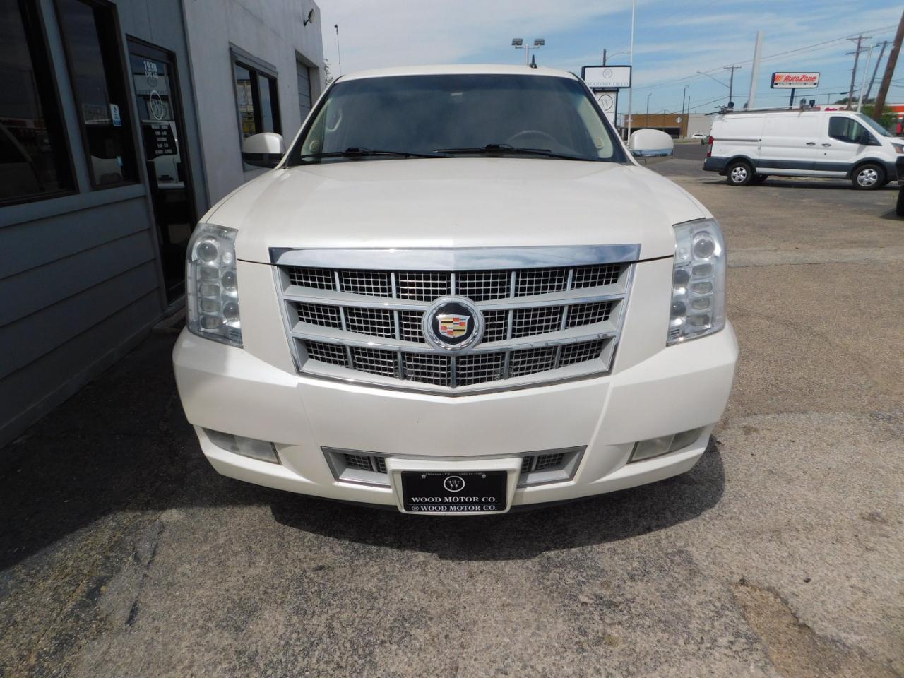 Cadillac Escalade 2WD 4dr Platinum Edition 2013