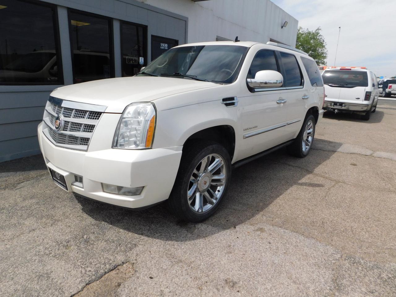 Cadillac Escalade 2WD 4dr Platinum Edition 2013