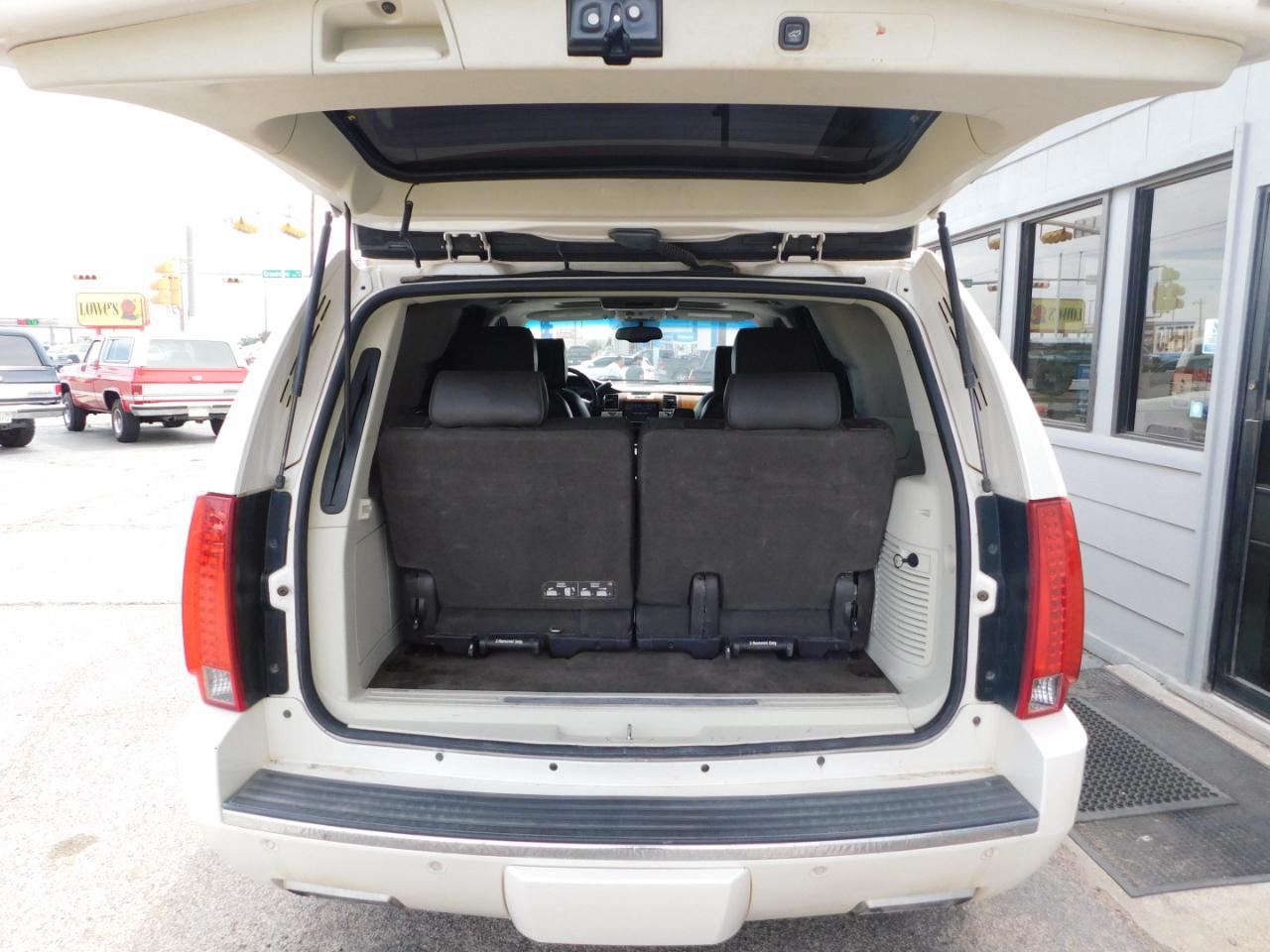 Cadillac Escalade 2WD 4dr Platinum Edition 2013