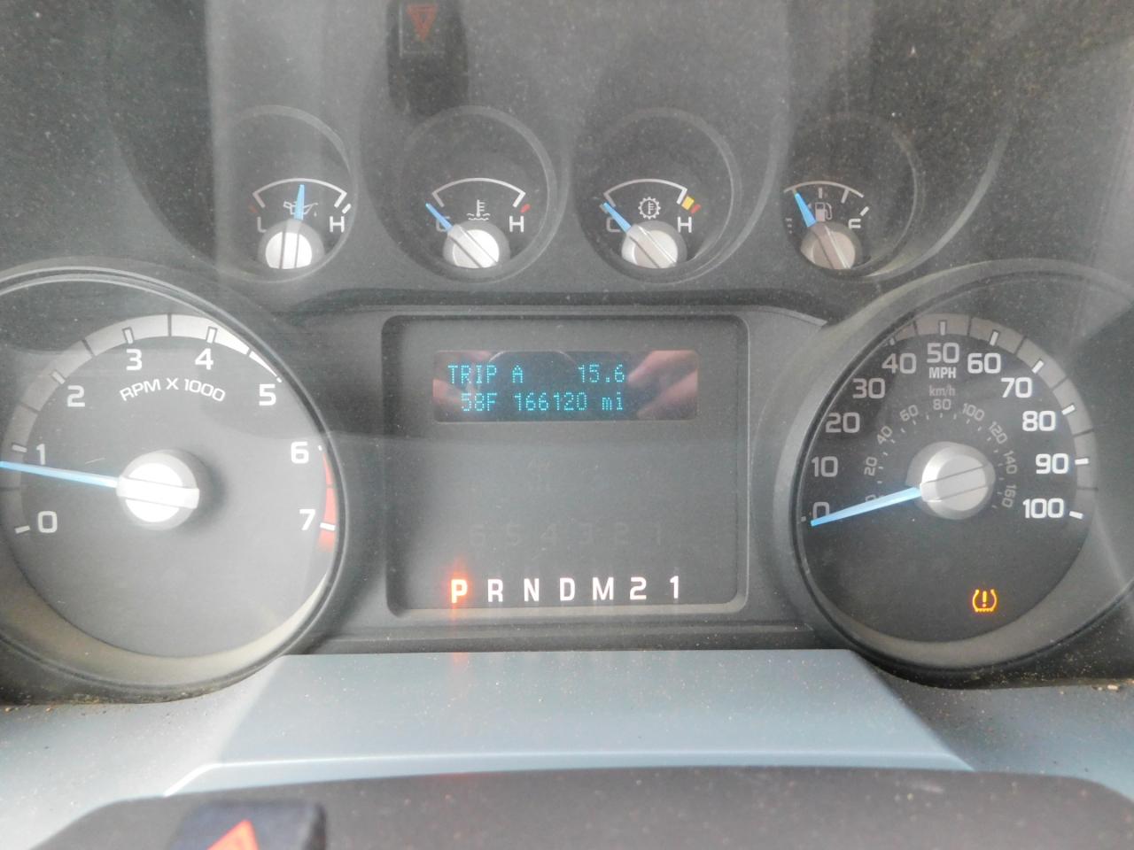 Ford Super Duty F-250 SRW 2WD Crew Cab 172" XL 2016