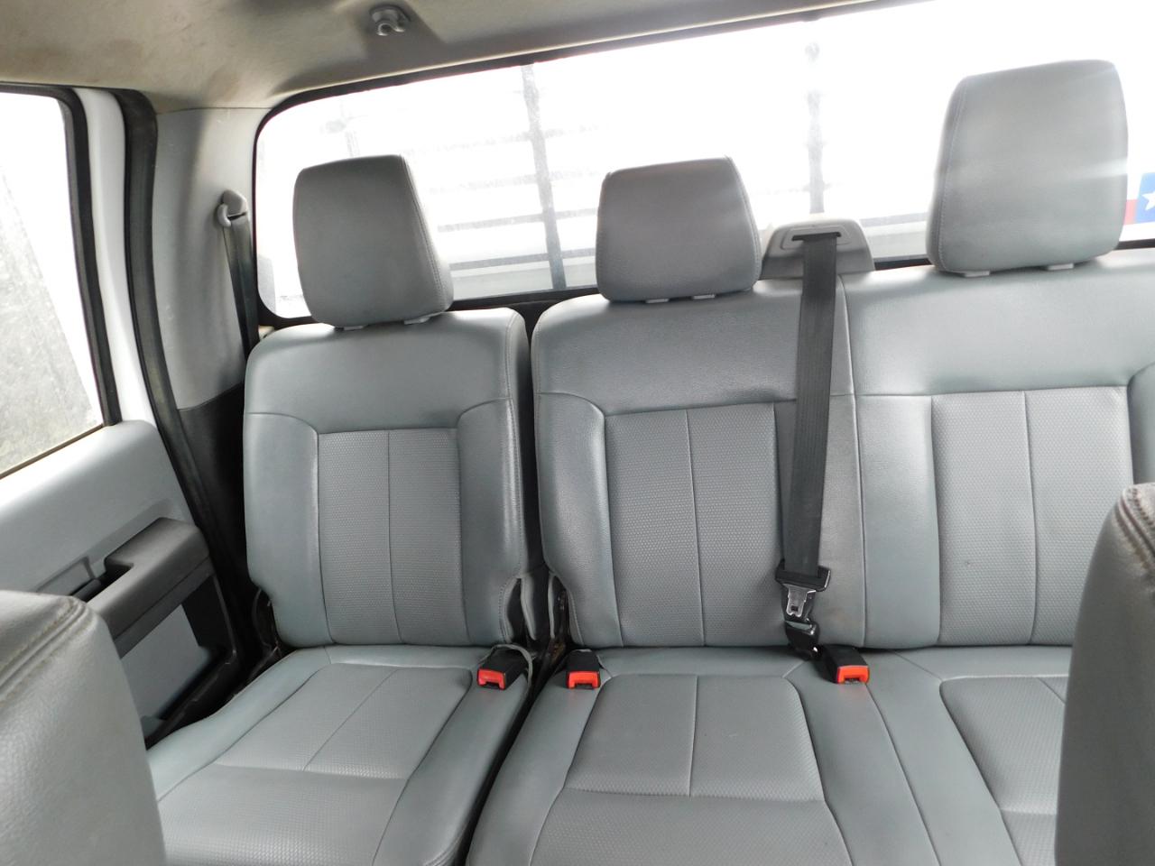 Ford Super Duty F-250 SRW 2WD Crew Cab 172" XL 2016