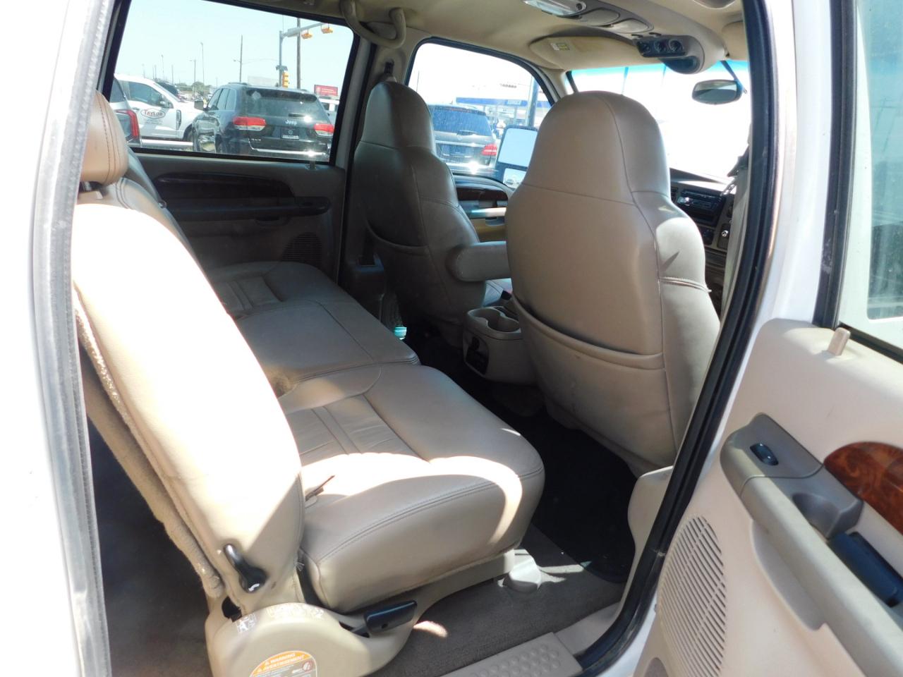 Ford Excursion 137" WB Limited 2001