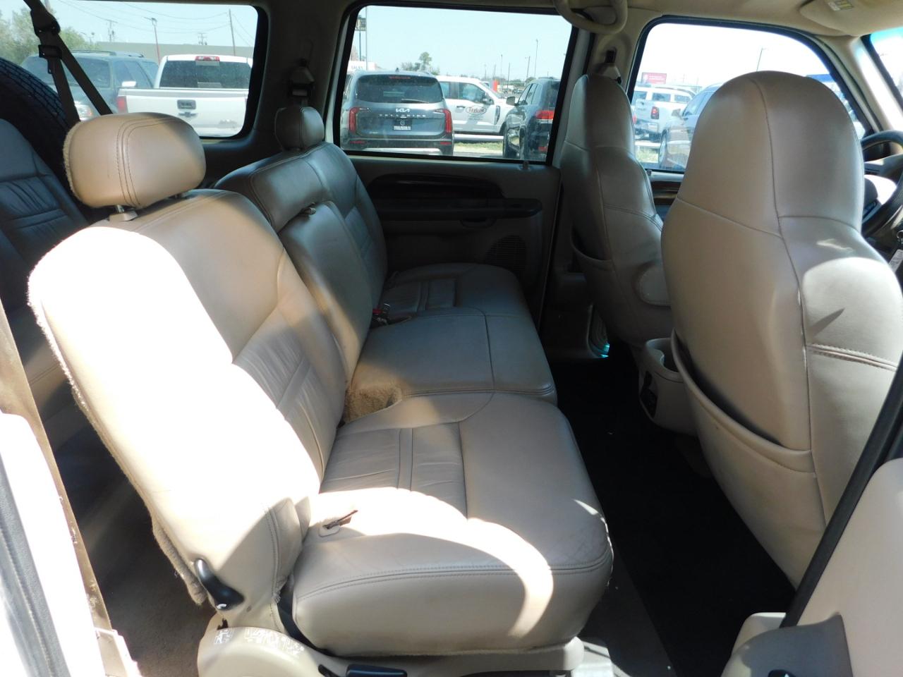 Ford Excursion 137" WB Limited 2001