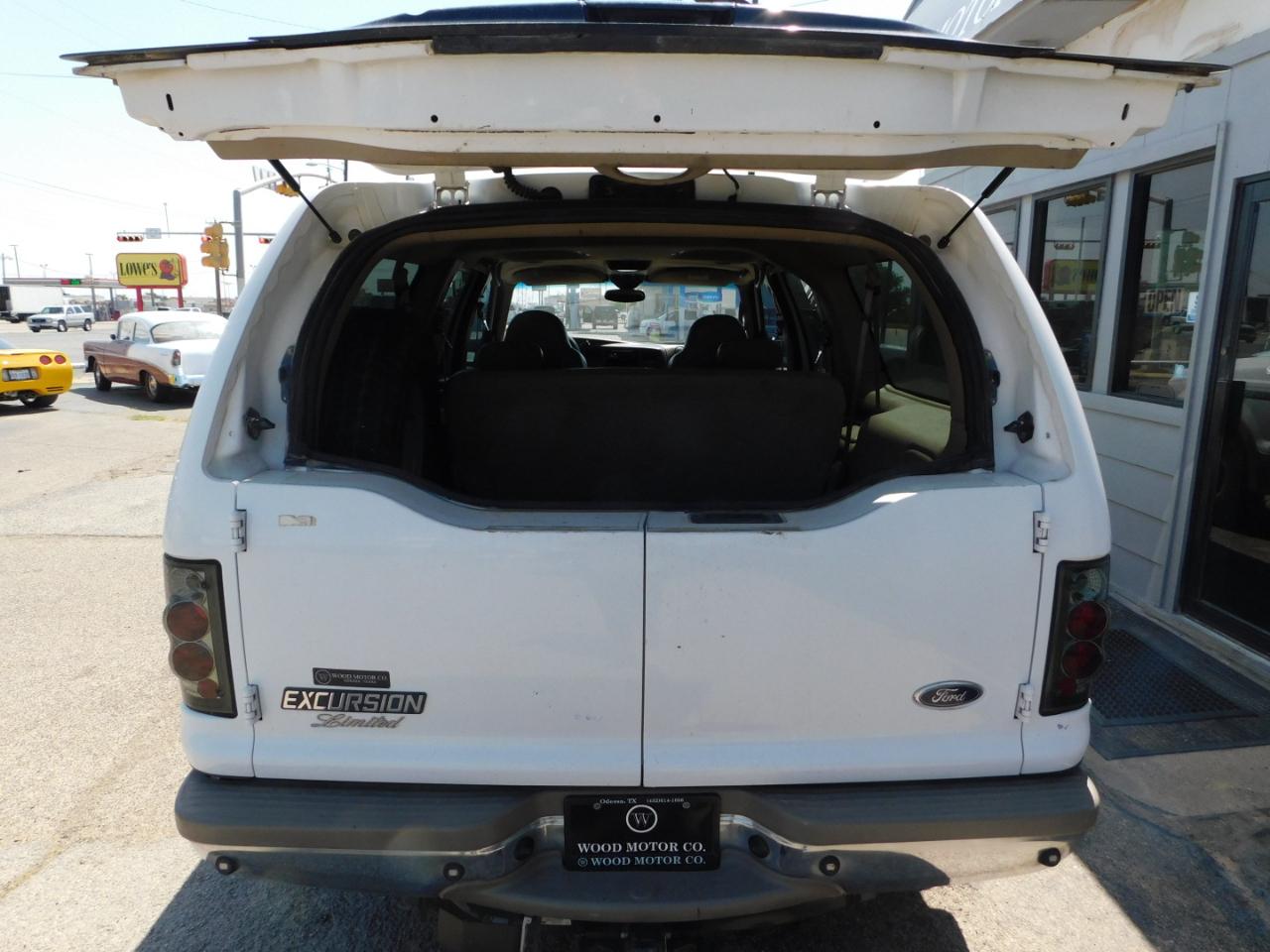 Ford Excursion 137" WB Limited 2001