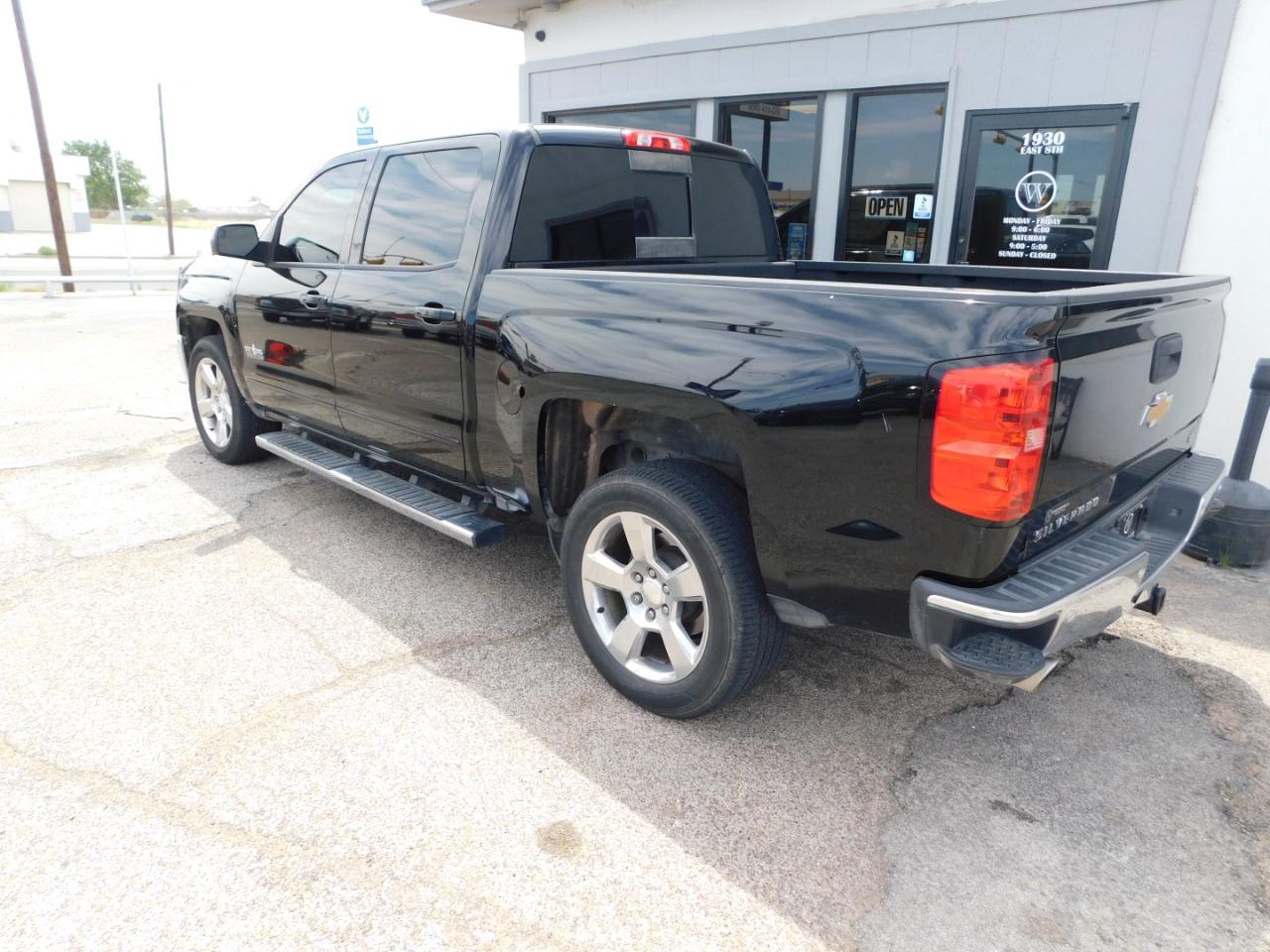 Chevrolet Silverado 1500 2WD Crew Cab 143.5" LT w/1LT 2017