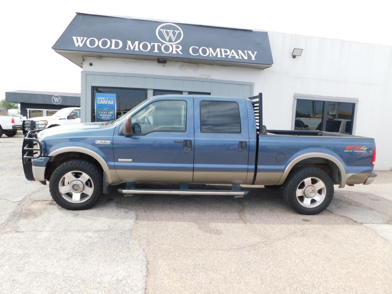 Ford Super Duty F-250 Crew Cab 156" Lariat 4WD 2006