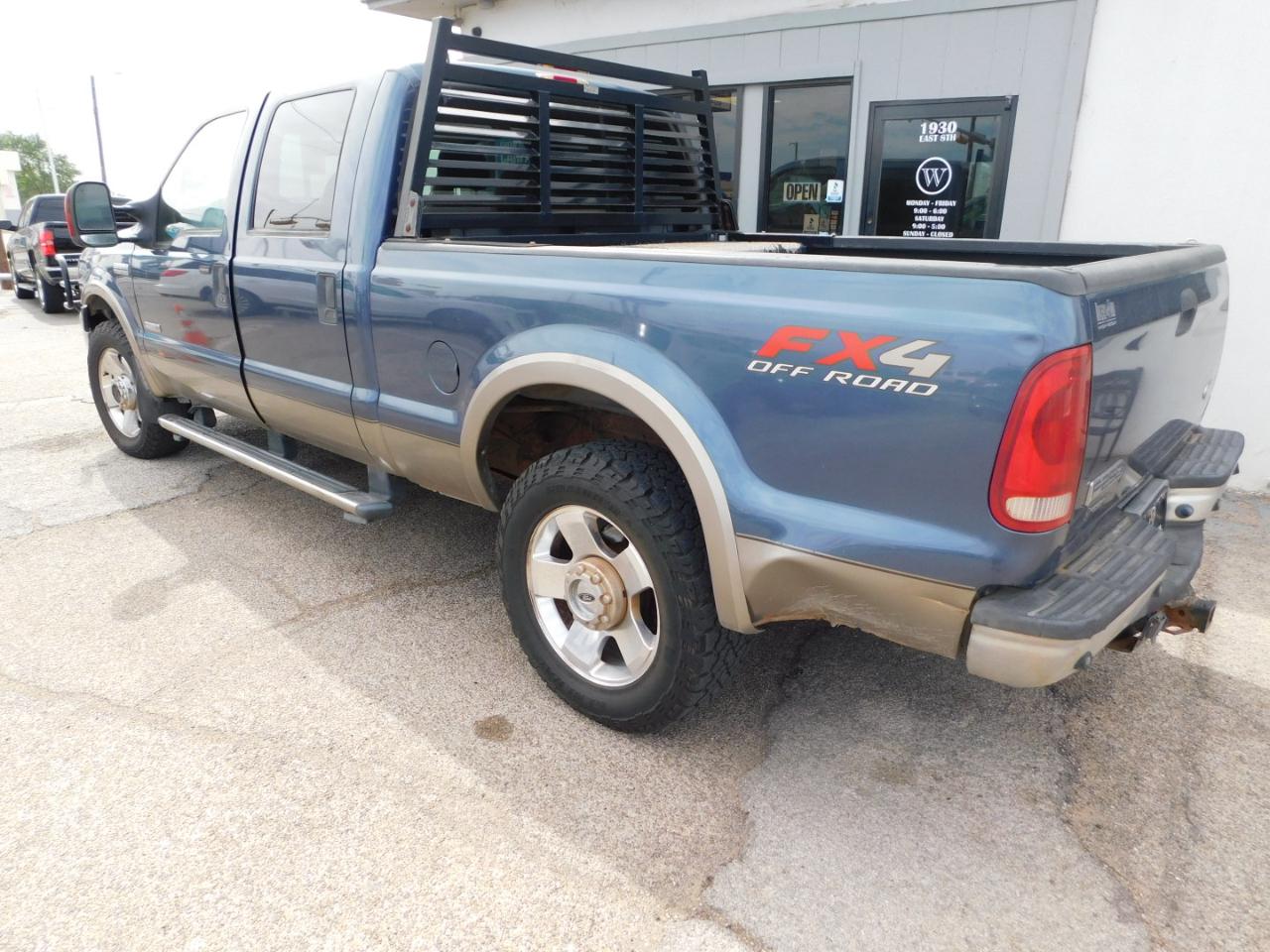 Ford Super Duty F-250 Crew Cab 156" Lariat 4WD 2006
