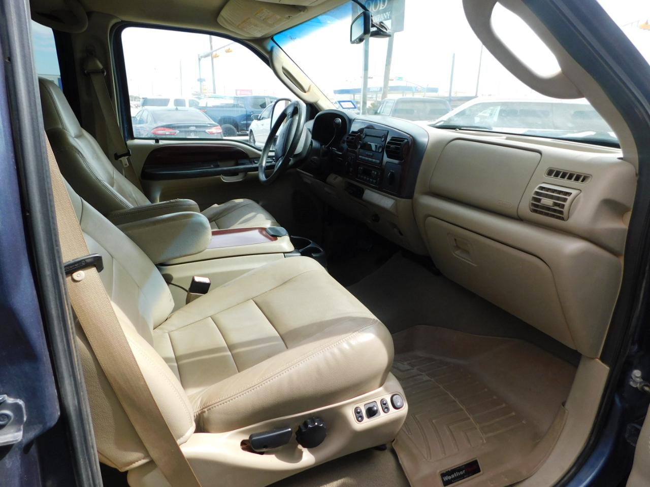 Ford Super Duty F-250 Crew Cab 156" Lariat 4WD 2006
