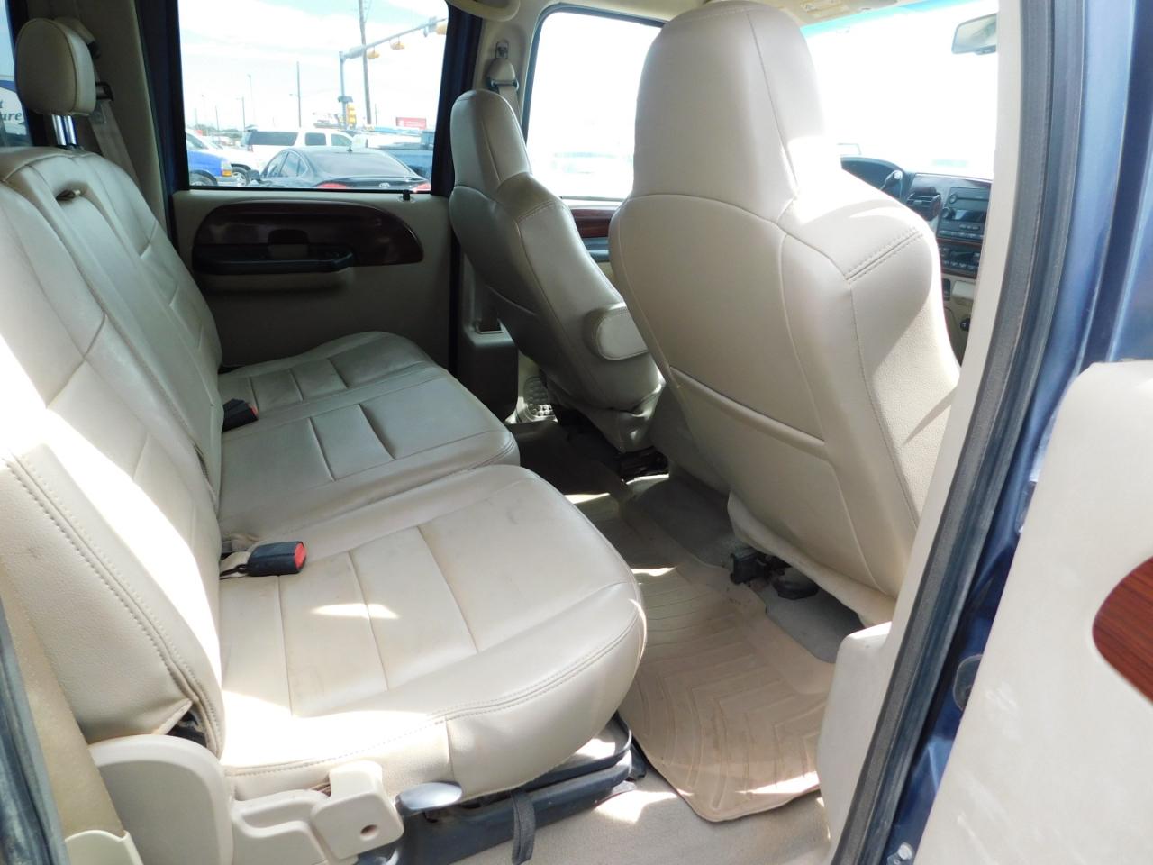 Ford Super Duty F-250 Crew Cab 156" Lariat 4WD 2006