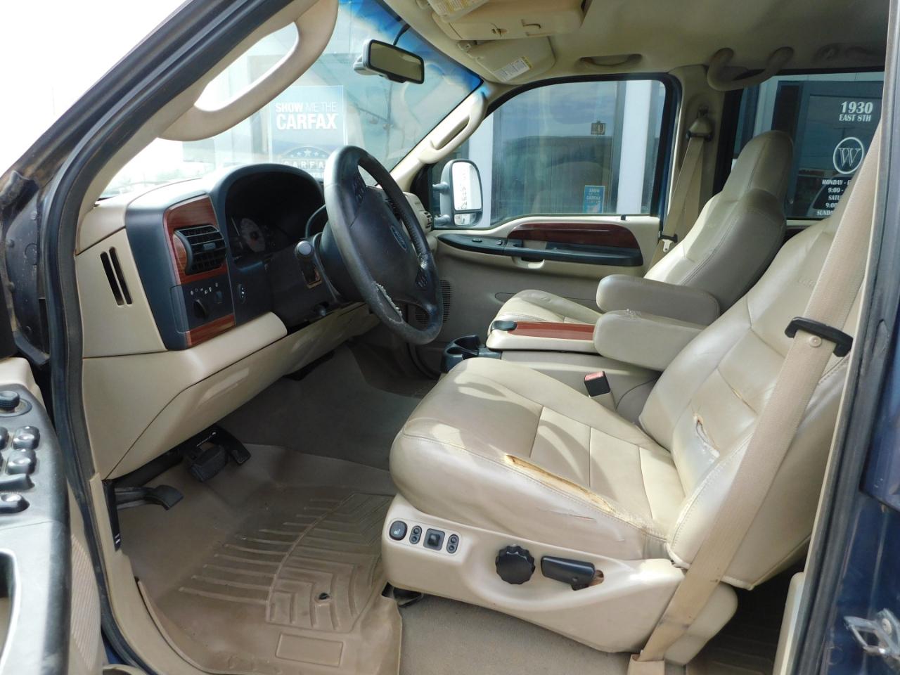 Ford Super Duty F-250 Crew Cab 156" Lariat 4WD 2006