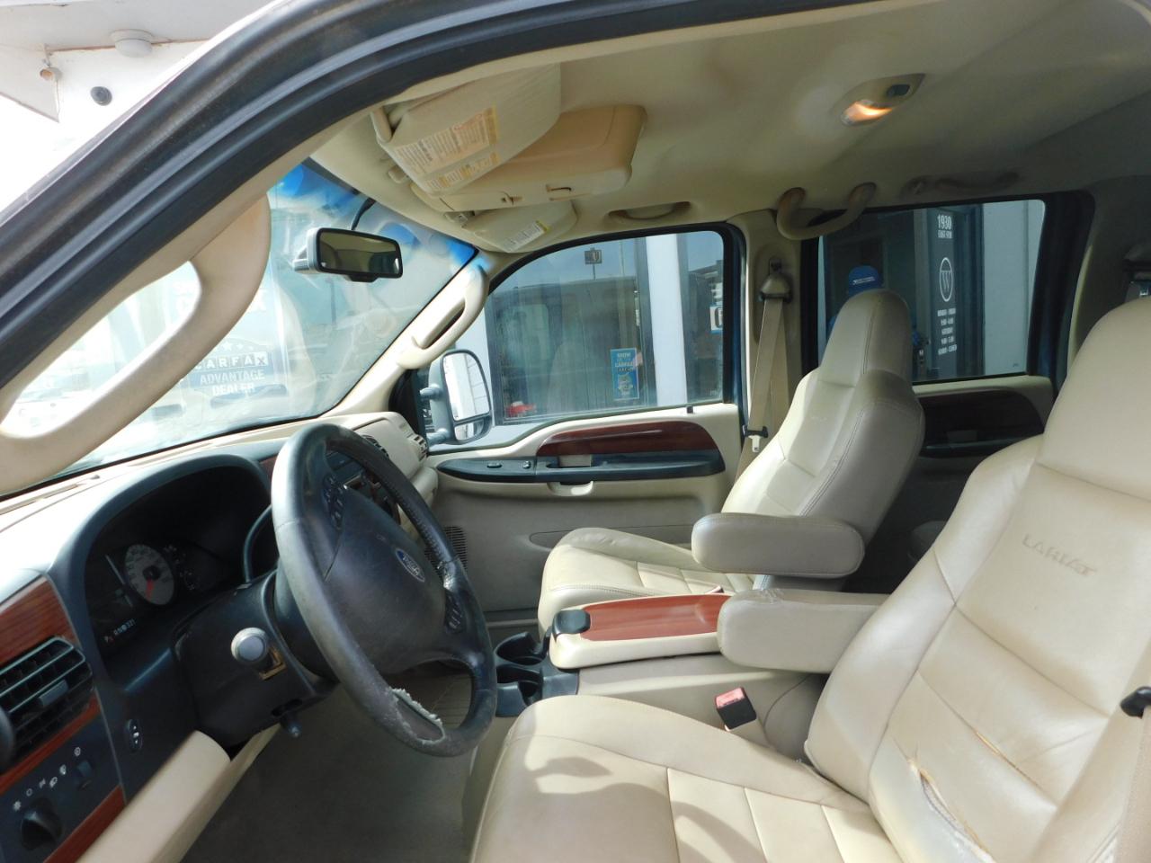 Ford Super Duty F-250 Crew Cab 156" Lariat 4WD 2006