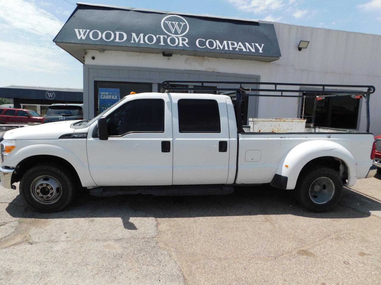 Ford Super Duty F-350 DRW 2WD Crew Cab 172" XL 2014