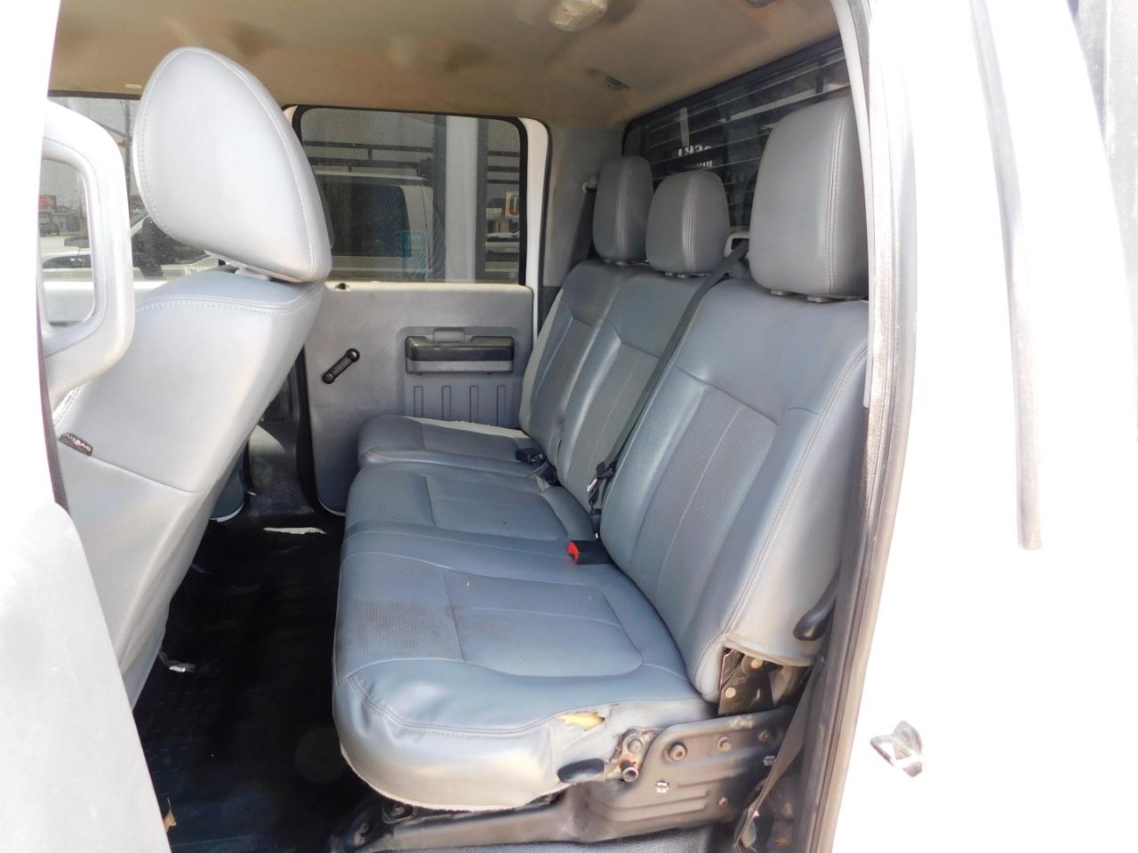 Ford Super Duty F-350 DRW 2WD Crew Cab 172" XL 2014