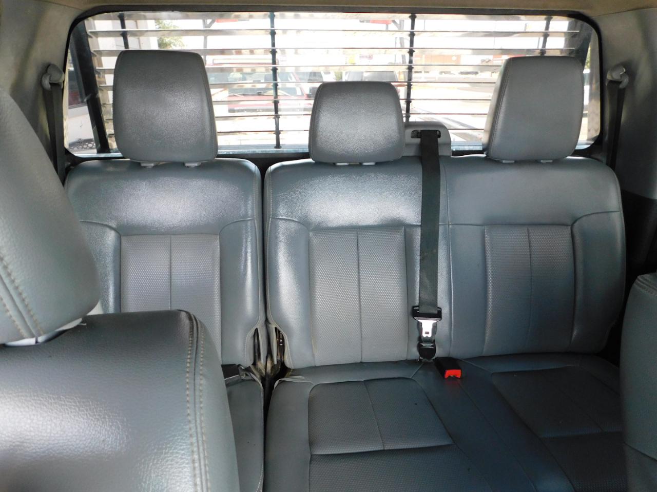 Ford Super Duty F-350 DRW 2WD Crew Cab 172" XL 2014