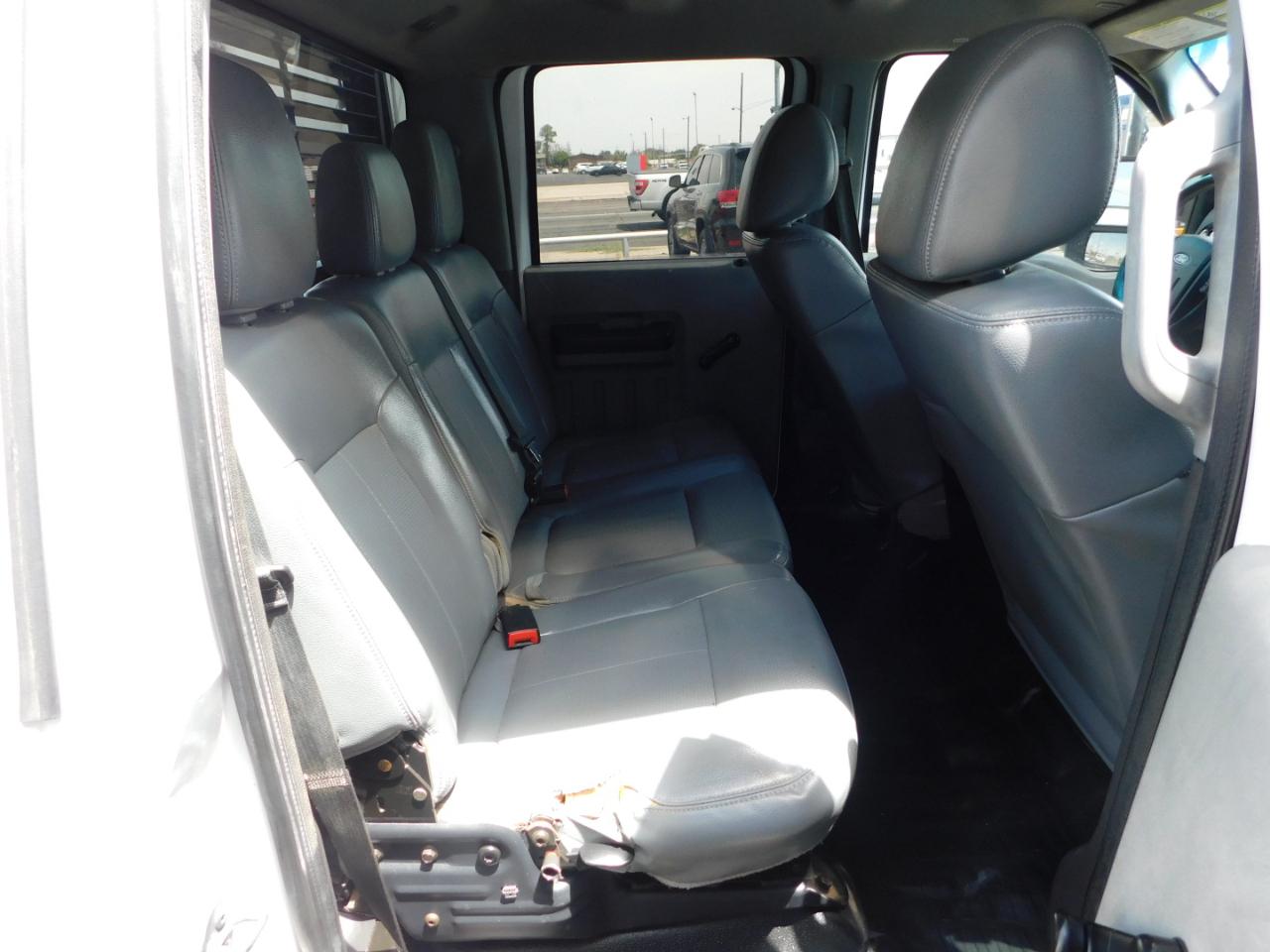 Ford Super Duty F-350 DRW 2WD Crew Cab 172" XL 2014