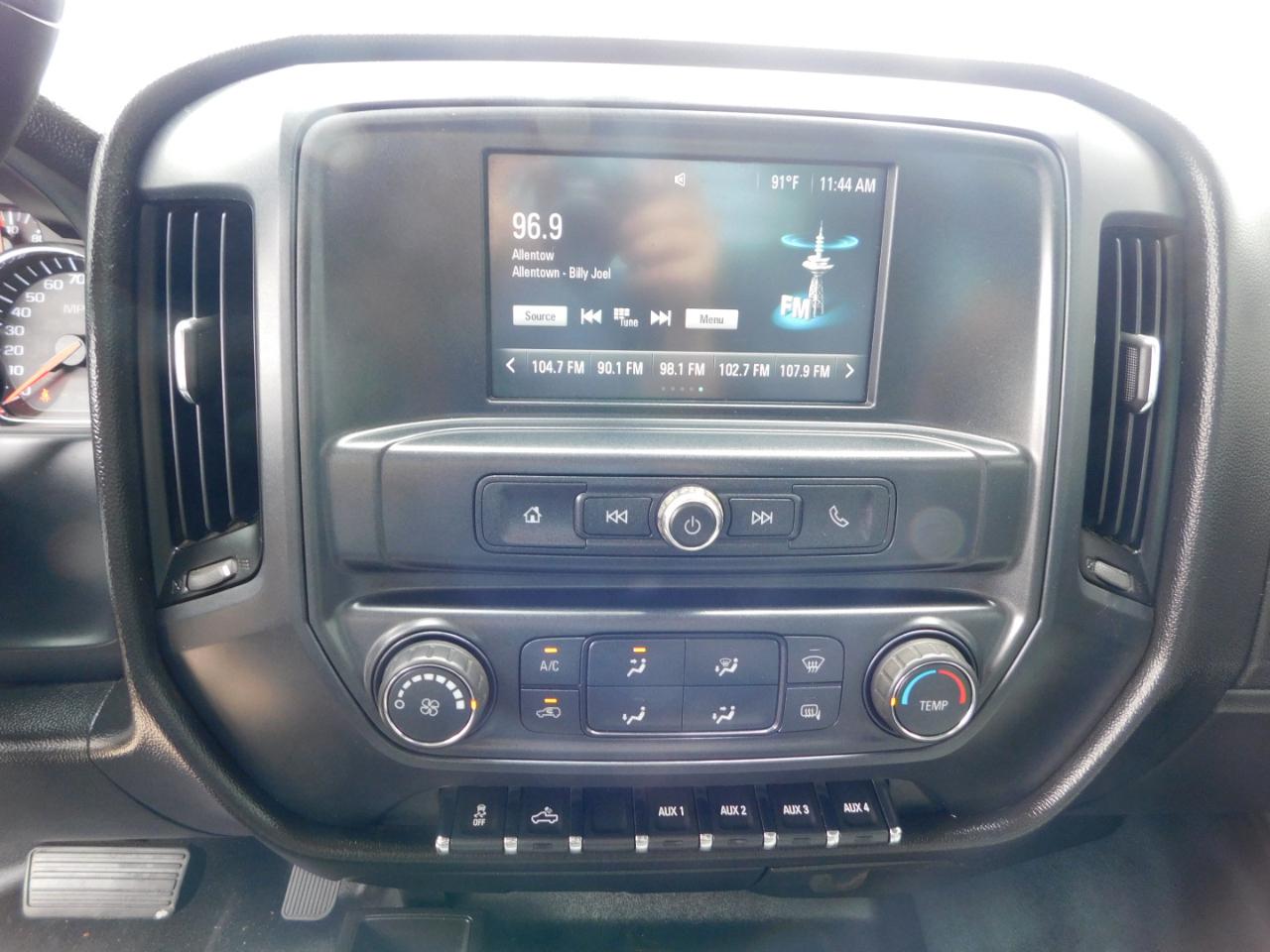 Chevrolet Silverado 3500HD 4WD Crew Cab 171.5" WB, 59.06" CA WT 2016