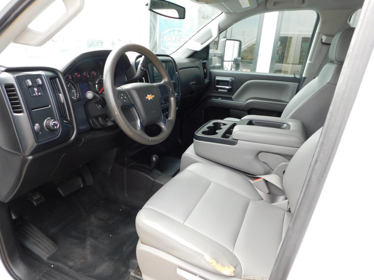 Chevrolet Silverado 3500HD 4WD Crew Cab 171.5" WB, 59.06" CA WT 2016