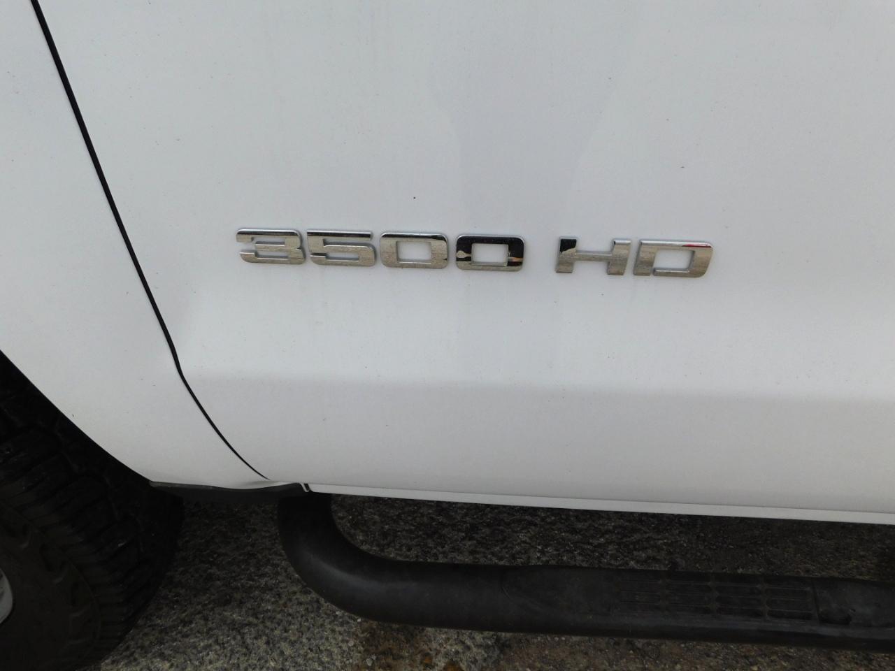 Chevrolet Silverado 3500HD 4WD Crew Cab 171.5" WB, 59.06" CA WT 2016