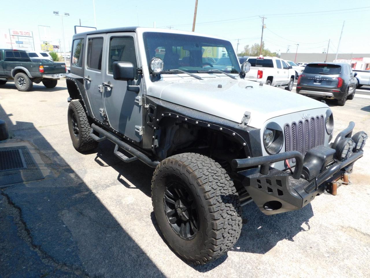 Jeep Wrangler Unlimited 4WD 4dr Sport 2010