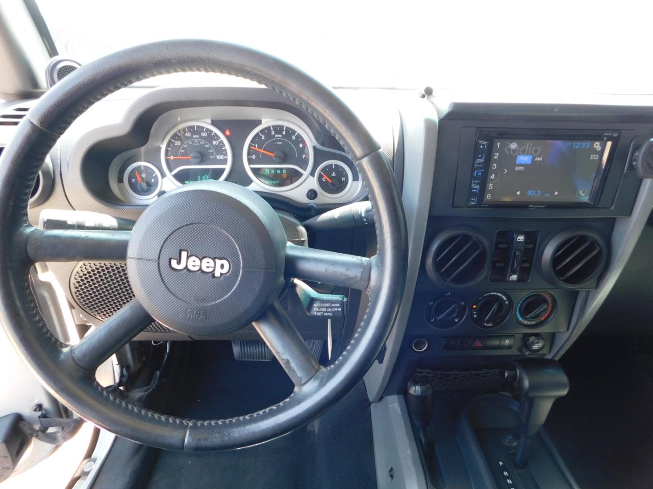 Jeep Wrangler Unlimited 4WD 4dr Sport 2010