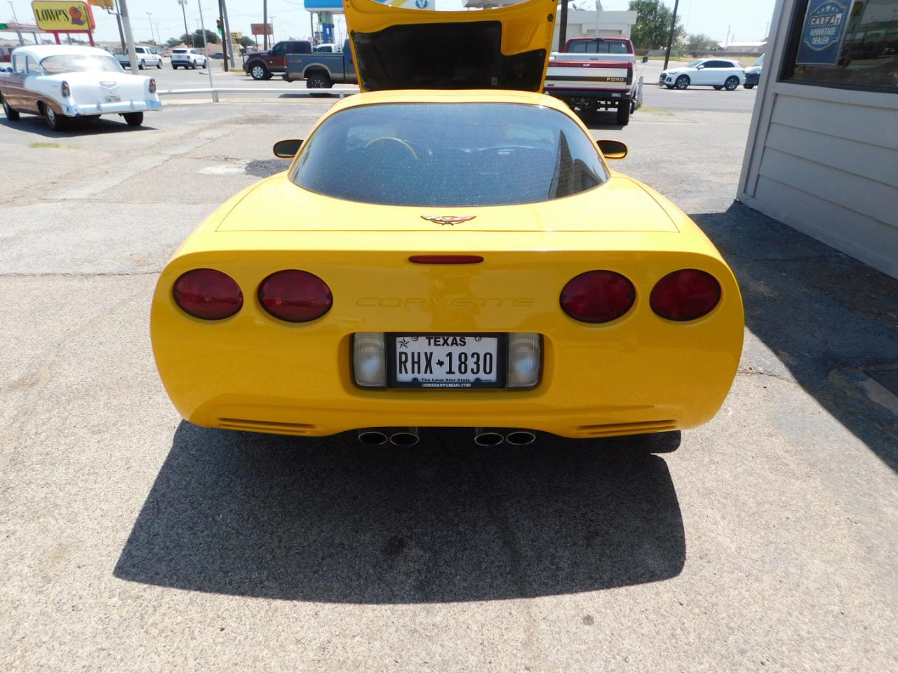 Chevrolet Corvette 2dr Cpe 2004