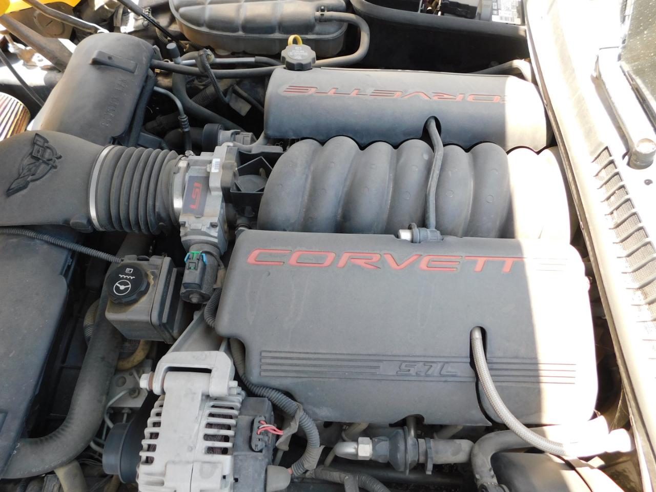Chevrolet Corvette 2dr Cpe 2004