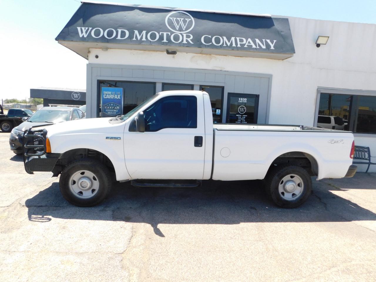 Ford Super Duty F-250 Reg Cab 137" XLT 4WD 2006