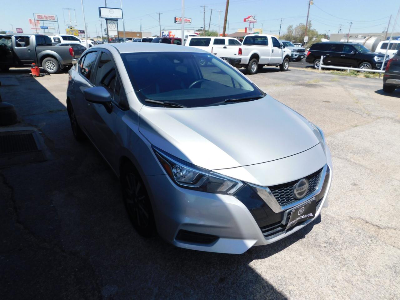 Nissan Versa SV 2022