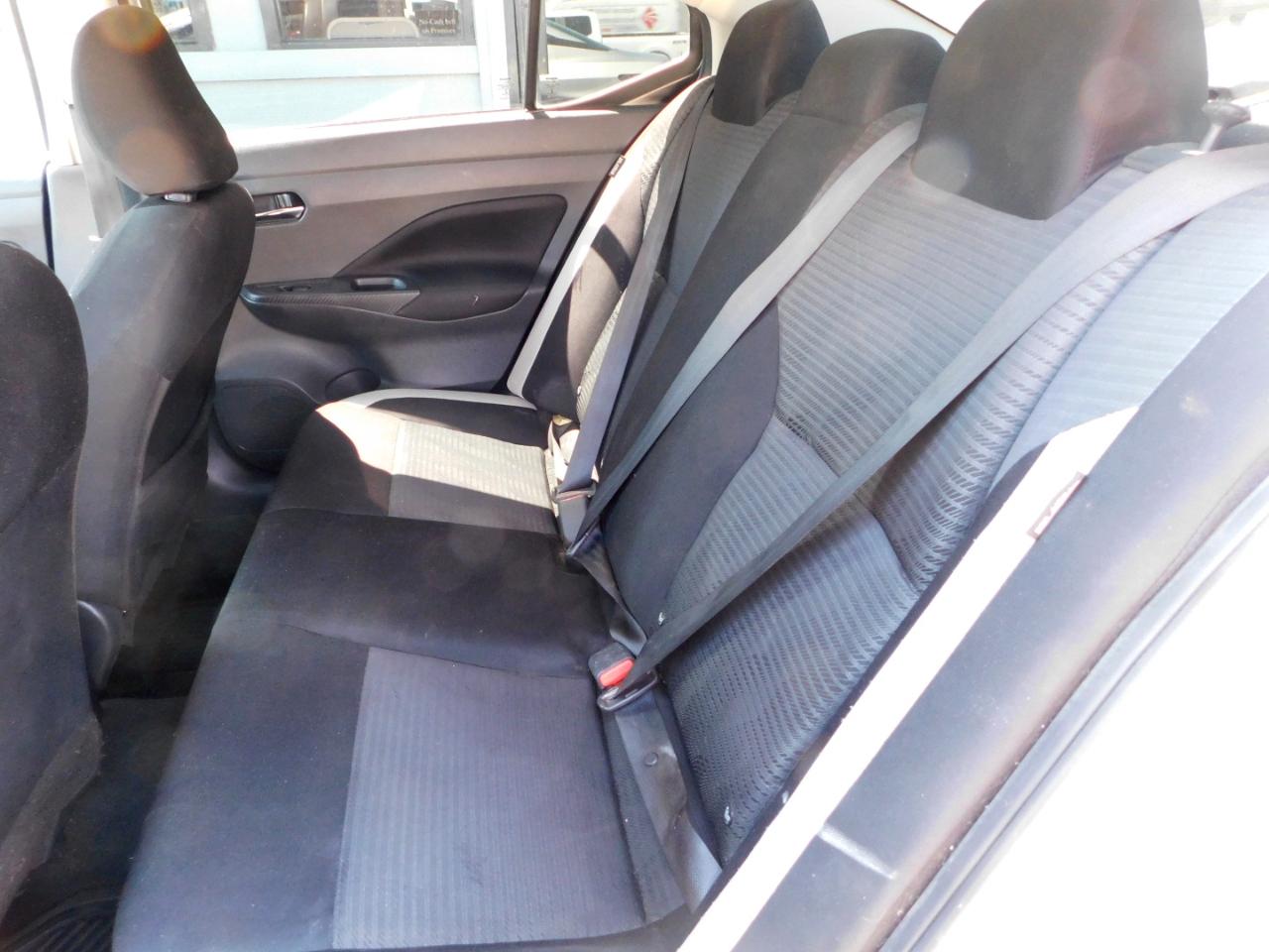 Nissan Versa SV 2022