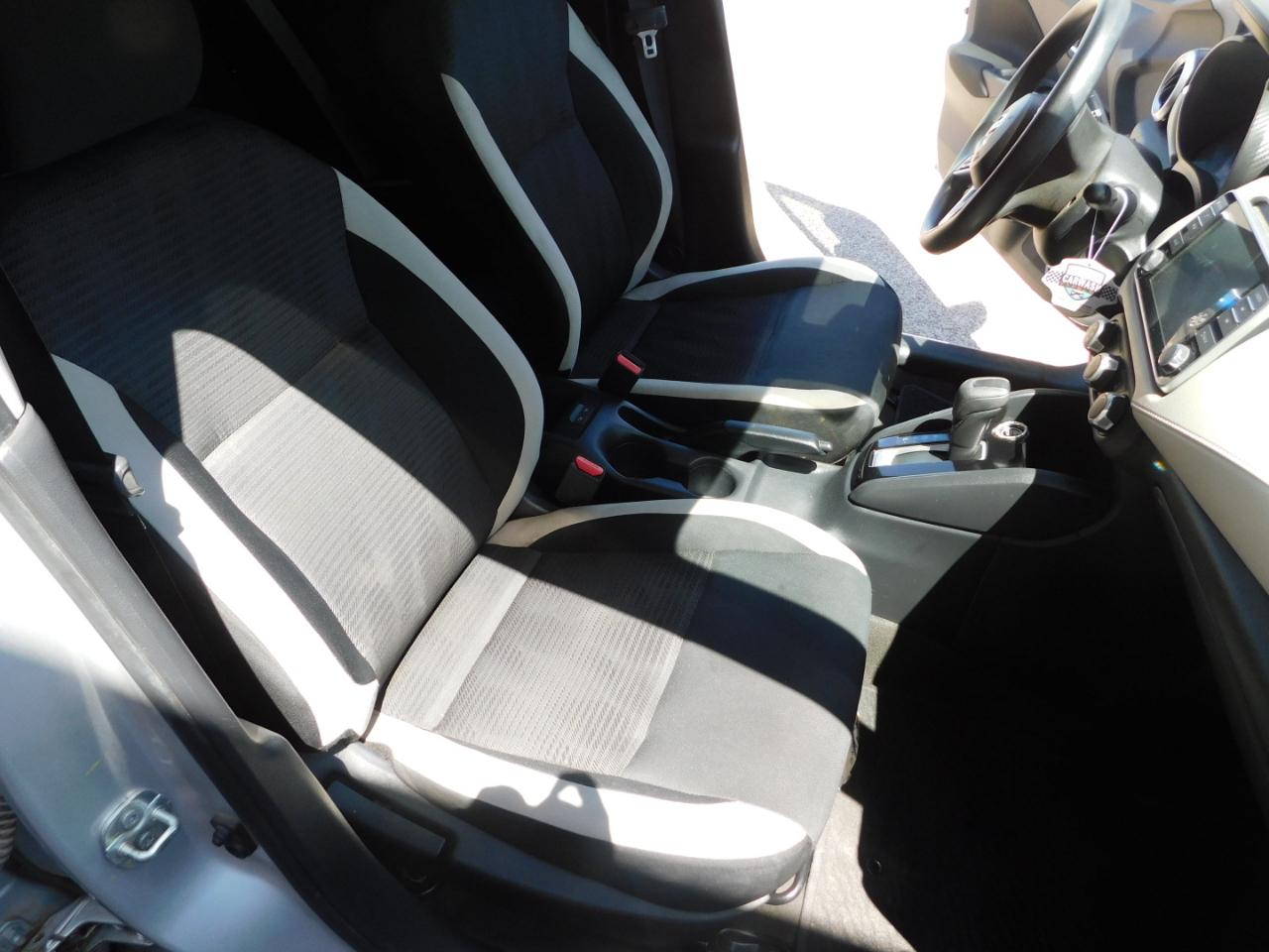 Nissan Versa SV 2022