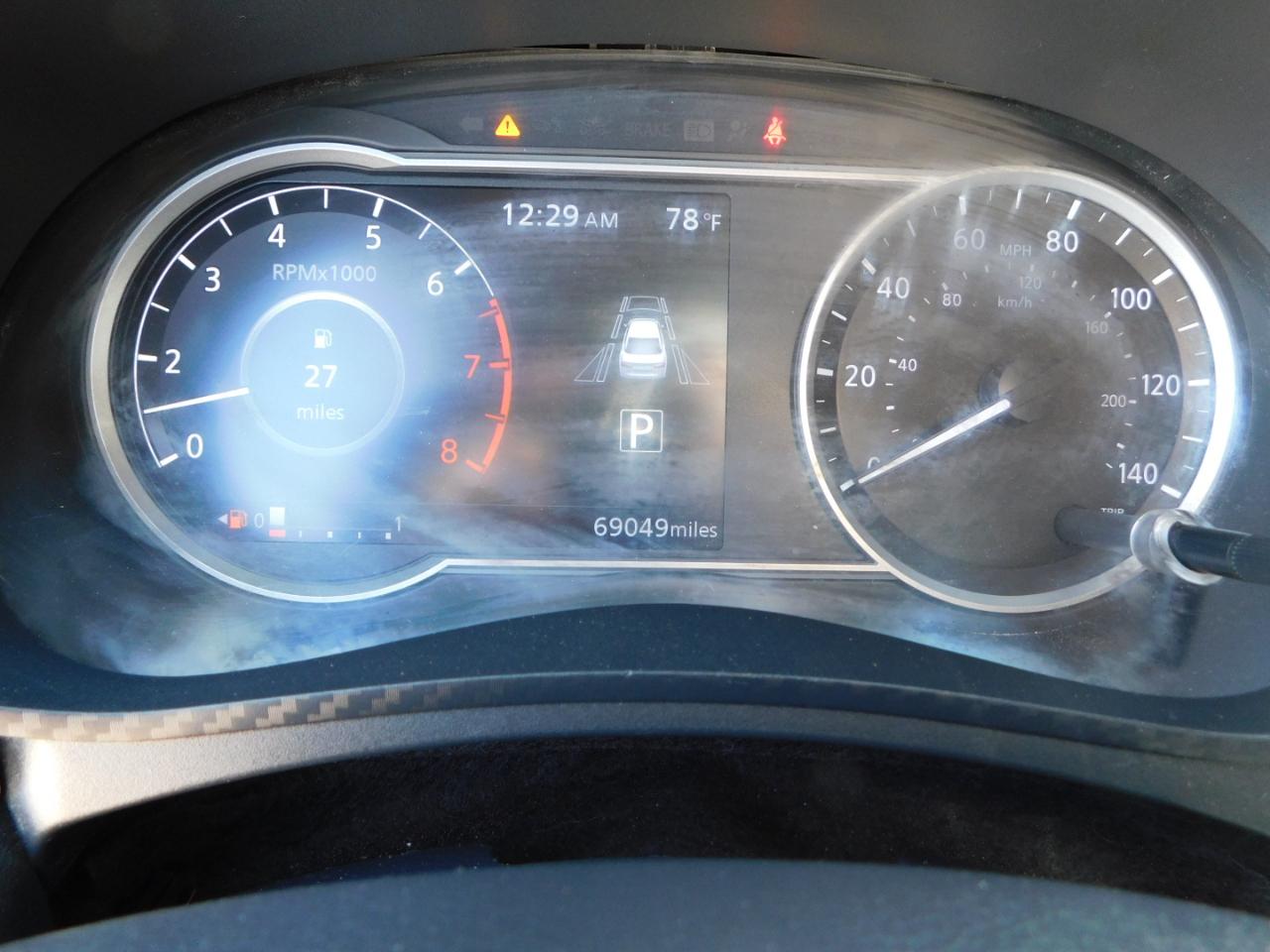 Nissan Versa SV 2022