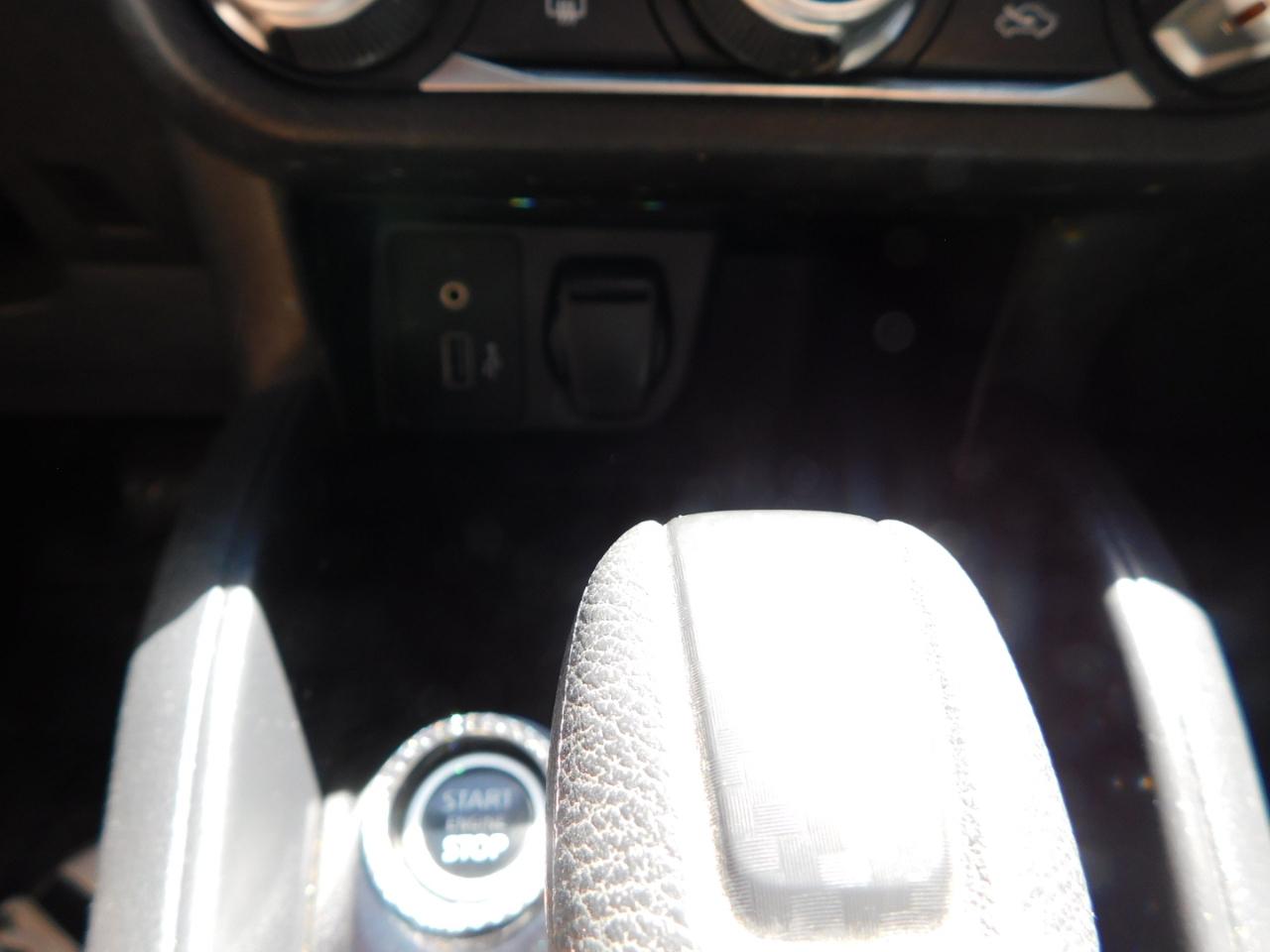 Nissan Versa SV 2022