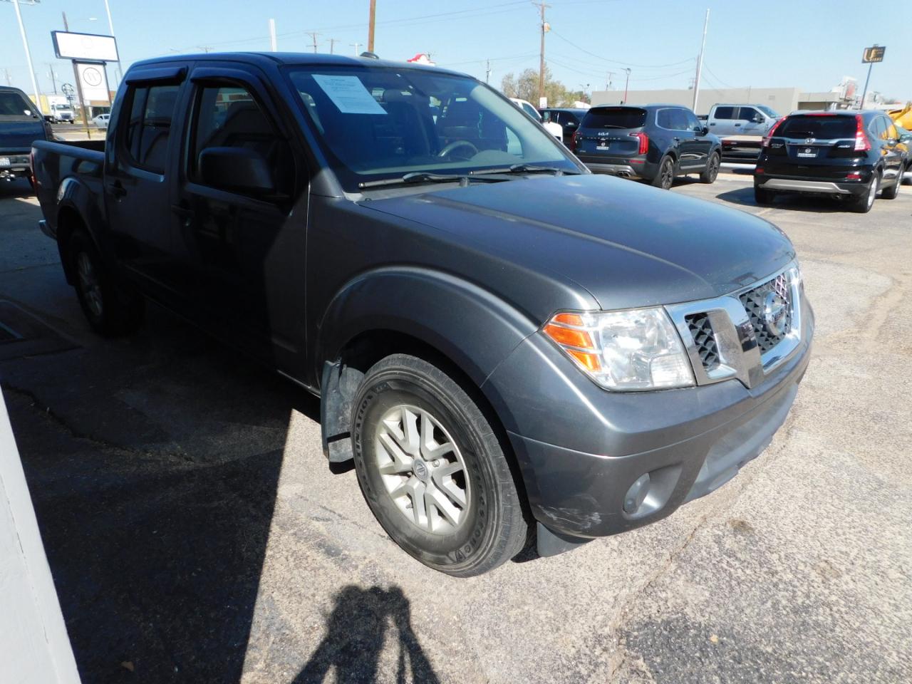 Nissan Frontier Crew Cab 4x2 SV V6 Auto 2018