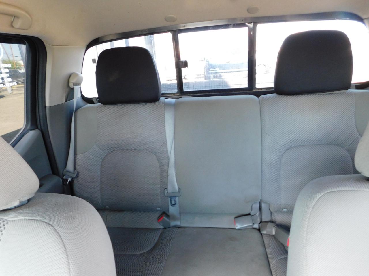 Nissan Frontier Crew Cab 4x2 SV V6 Auto 2018