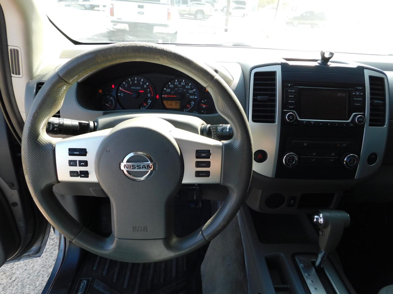 Nissan Frontier Crew Cab 4x2 SV V6 Auto 2018