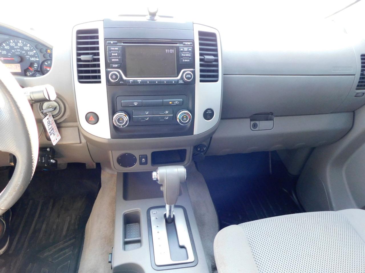 RAM 1500 2WD Crew Cab 140.5" Laramie Longhorn Edition 2013