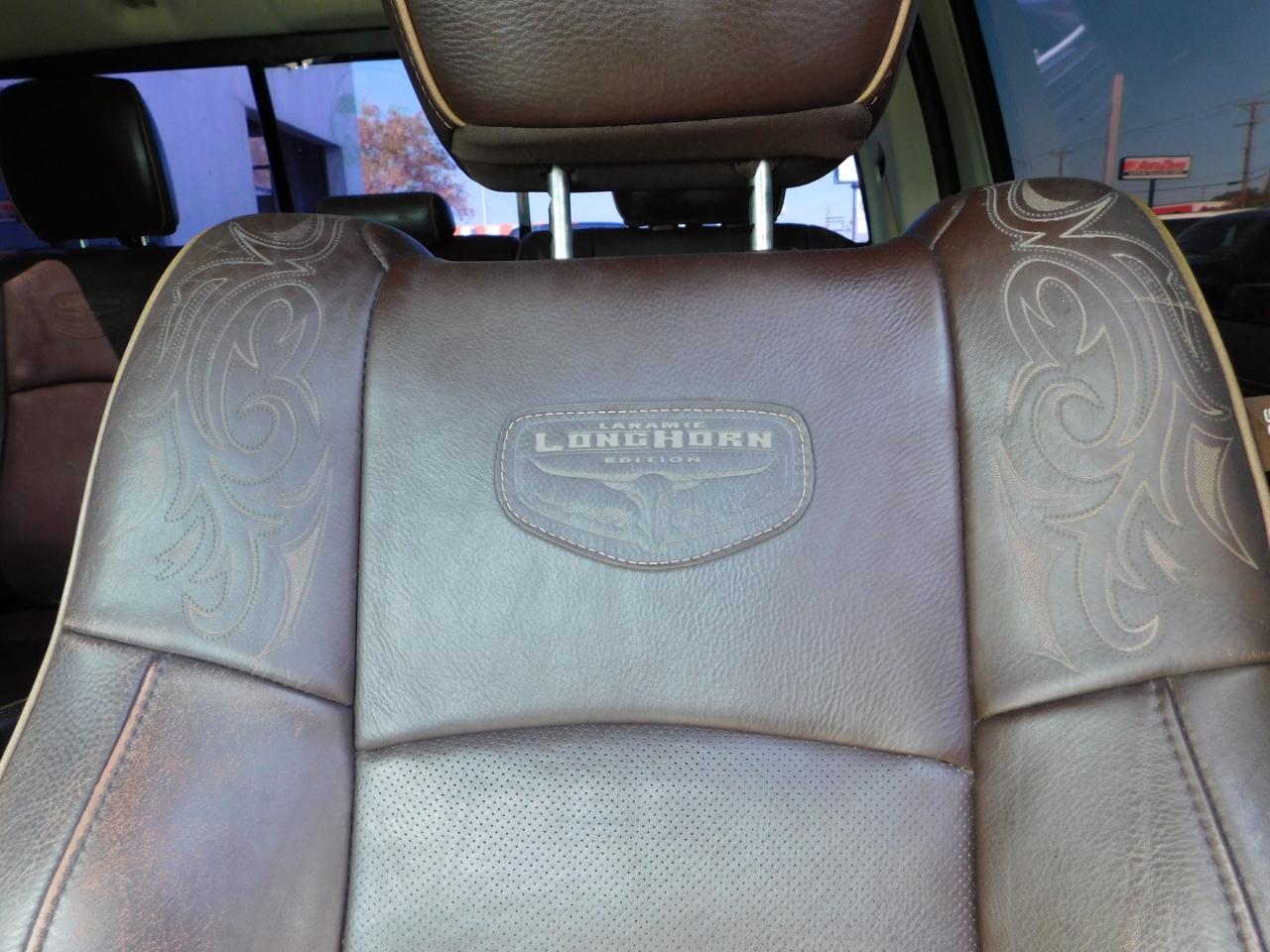 RAM 1500 2WD Crew Cab 140.5" Laramie Longhorn Edition 2013