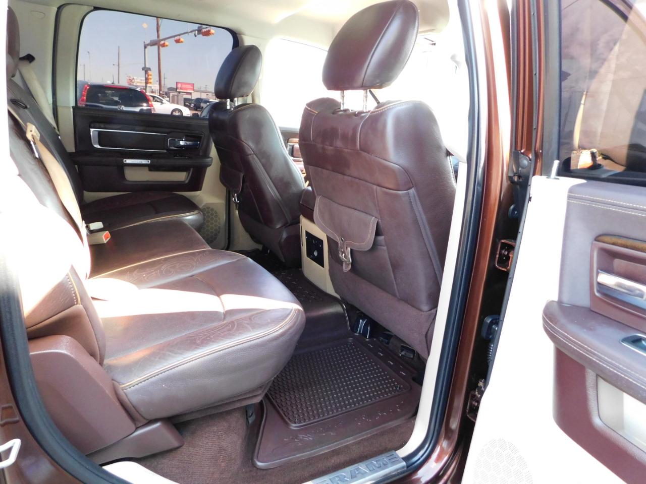 RAM 1500 2WD Crew Cab 140.5" Laramie Longhorn Edition 2013