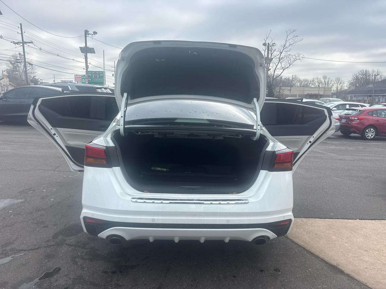 Nissan Altima 2.5 SV Sedan 2023