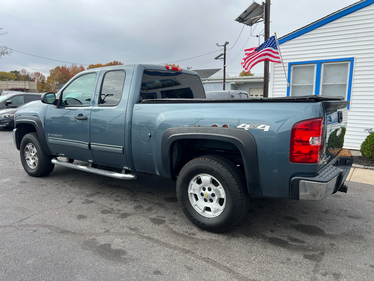Chevrolet Silverado 1500 4WD Ext Cab 143.5" LT 2012 Chevrolet Silverado 1500 4WD Ext Cab 143.5" LT 2012