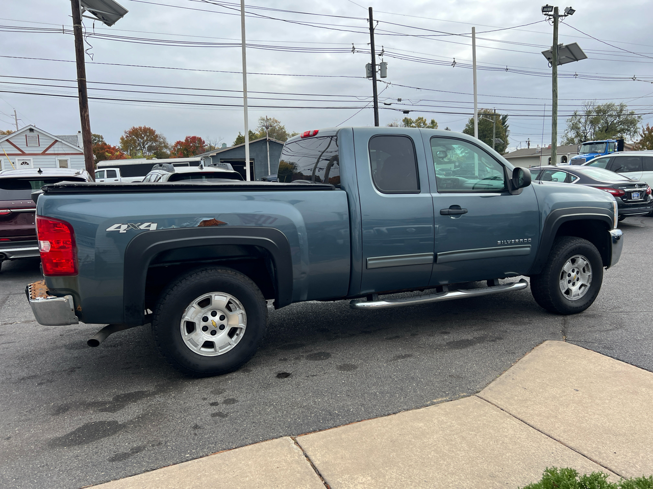 Chevrolet Silverado 1500 4WD Ext Cab 143.5" LT 2012 Chevrolet Silverado 1500 4WD Ext Cab 143.5" LT 2012
