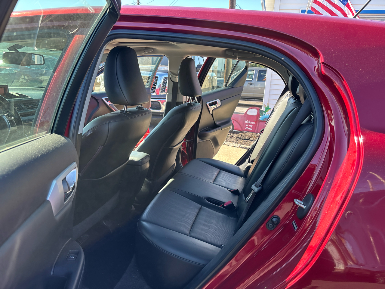 Lexus CT 200h FWD 4dr Hybrid 2012 Lexus CT 200h FWD 4dr Hybrid 2012